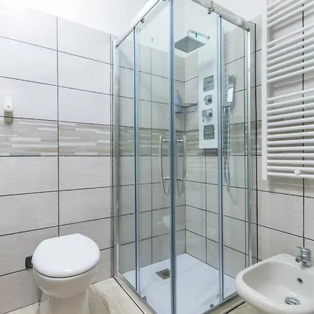Casa Ines Di Fronte Al Valentino Apartman